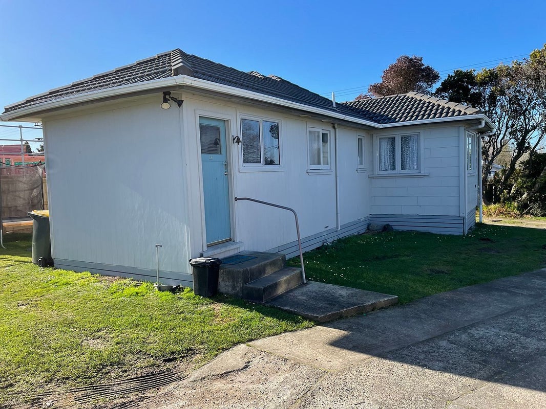 20B Brookland Road, Western Heights, Rotorua - Carousel 2