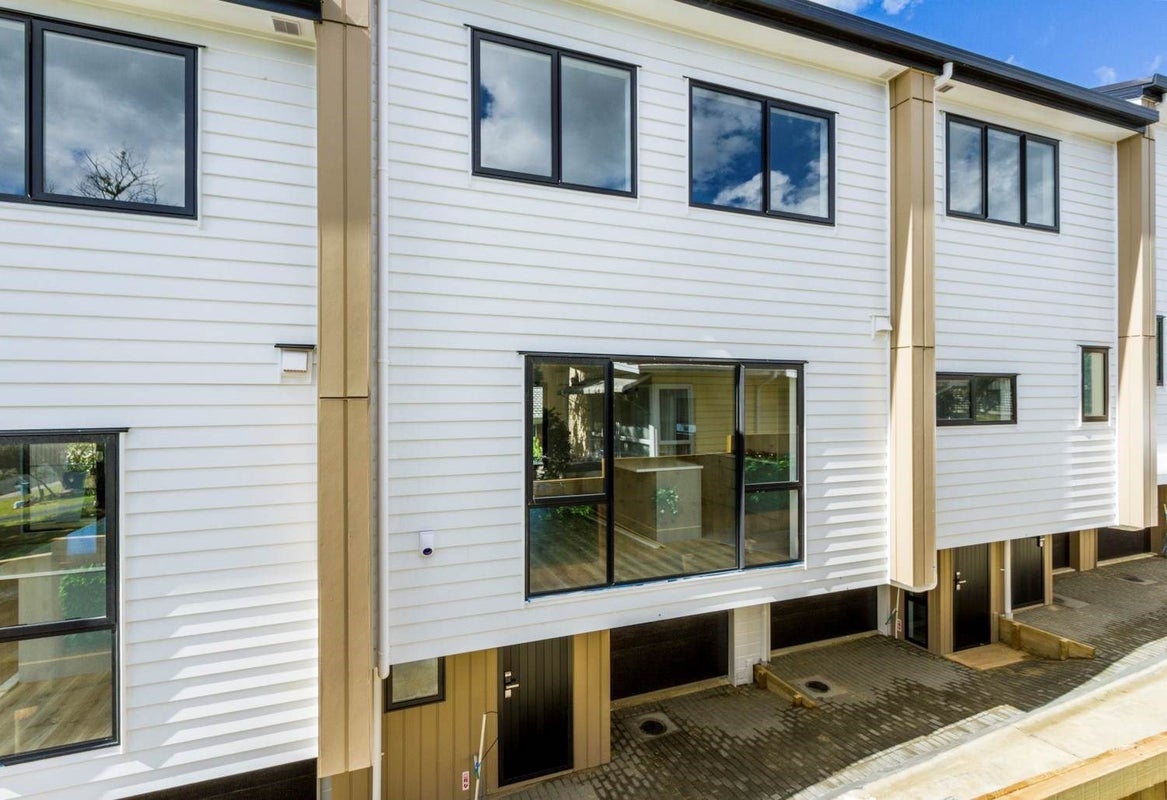 3/66 Bruce Road, Glenfield, Auckland - Carousel 1