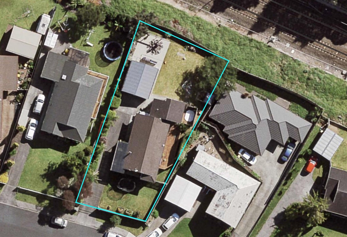 22 Miriam Corban Heights, Henderson, Auckland - Carousel 1
