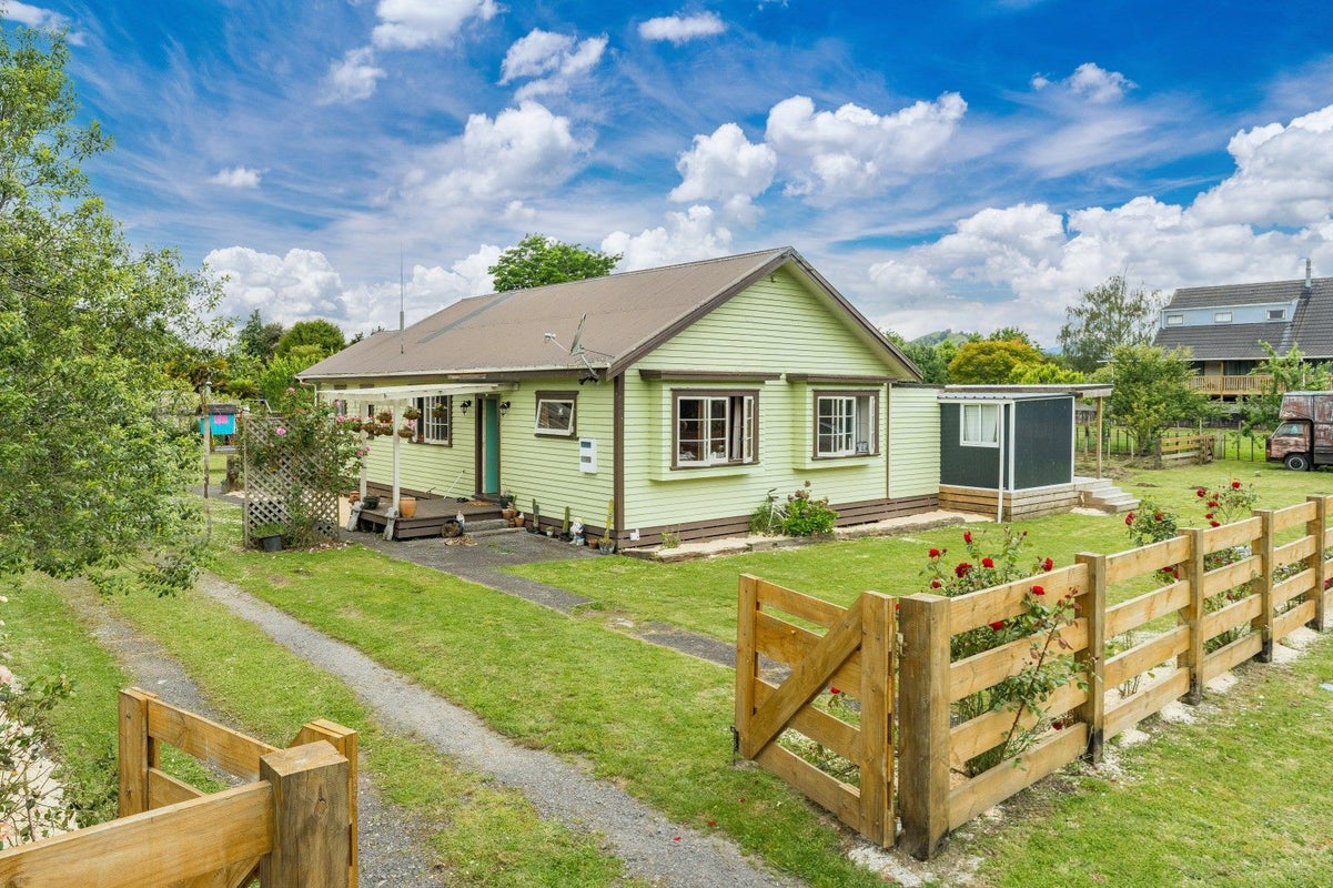 45 Taitua Street, Manunui, Taumarunui - Carousel 1