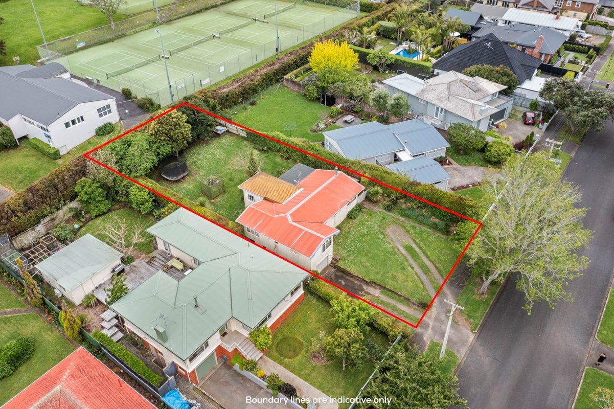 45 Chelmsford Avenue, Glendowie, Auckland - Carousel 1