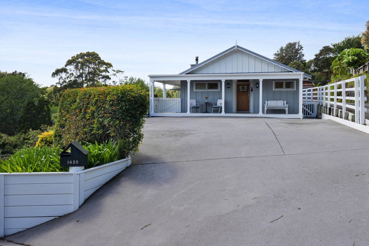 142B Heta Road, Highlands Park, New Plymouth - Carousel 2