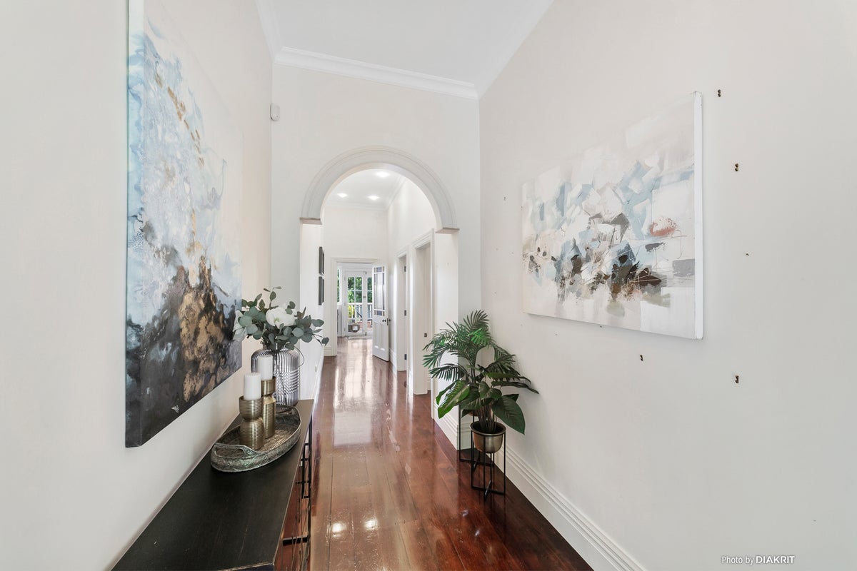25 Plunket Street, Kelburn, Wellington - Carousel 2