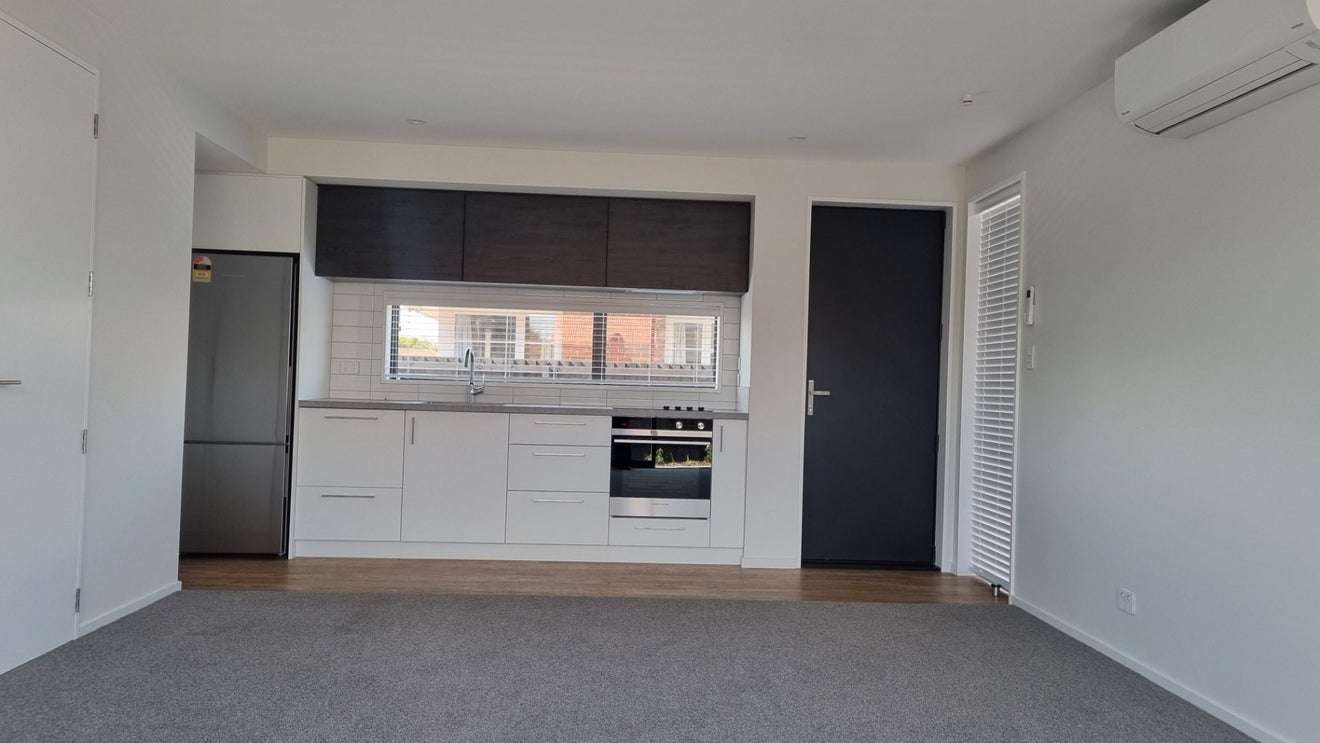 2/11 Halliwell Avenue, Papanui, Christchurch - Carousel 2