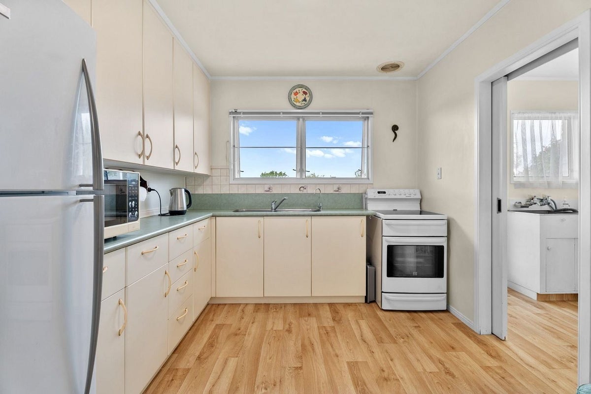 1/30 Pegler Drive, Howick, Auckland - Carousel 2