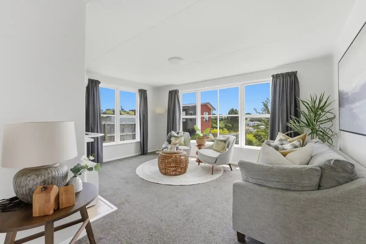 19 Pukeori Street, Marfell, New Plymouth - Carousel 2