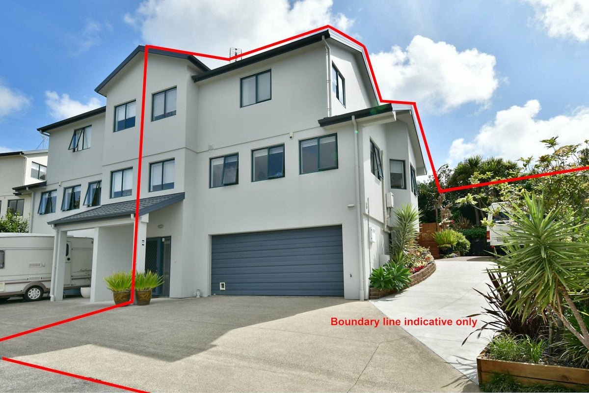 8 Carento Way, Stanmore Bay, Whangaparaoa - Carousel 1