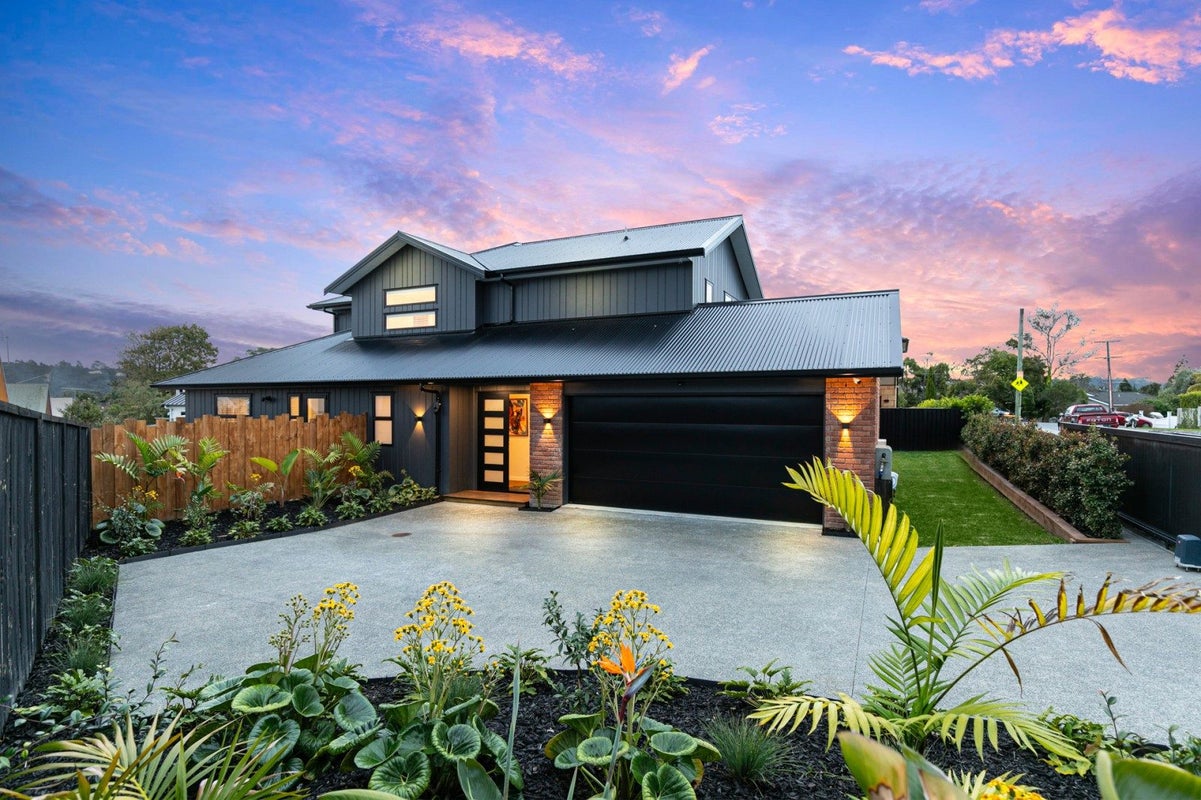 2A Roland Road, Greenhithe, Auckland - Carousel 1