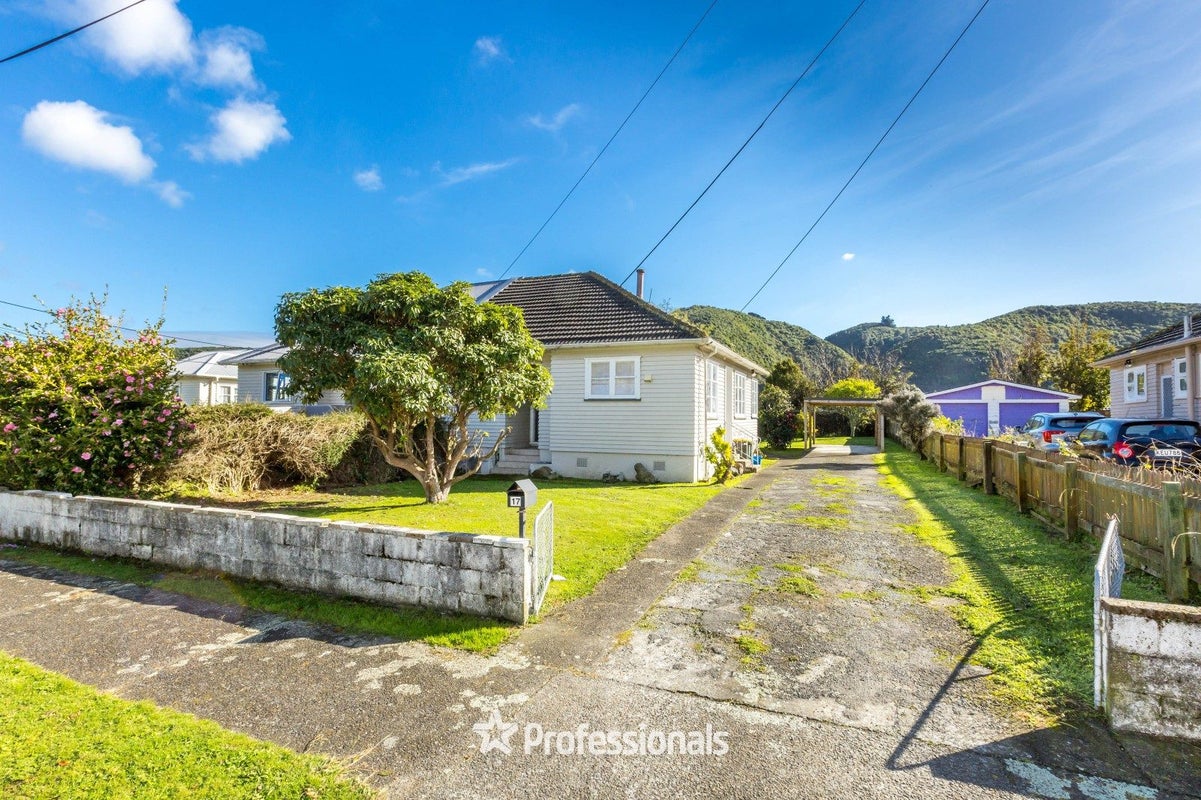 17 Peck Street, Taita, Lower Hutt - Carousel 1