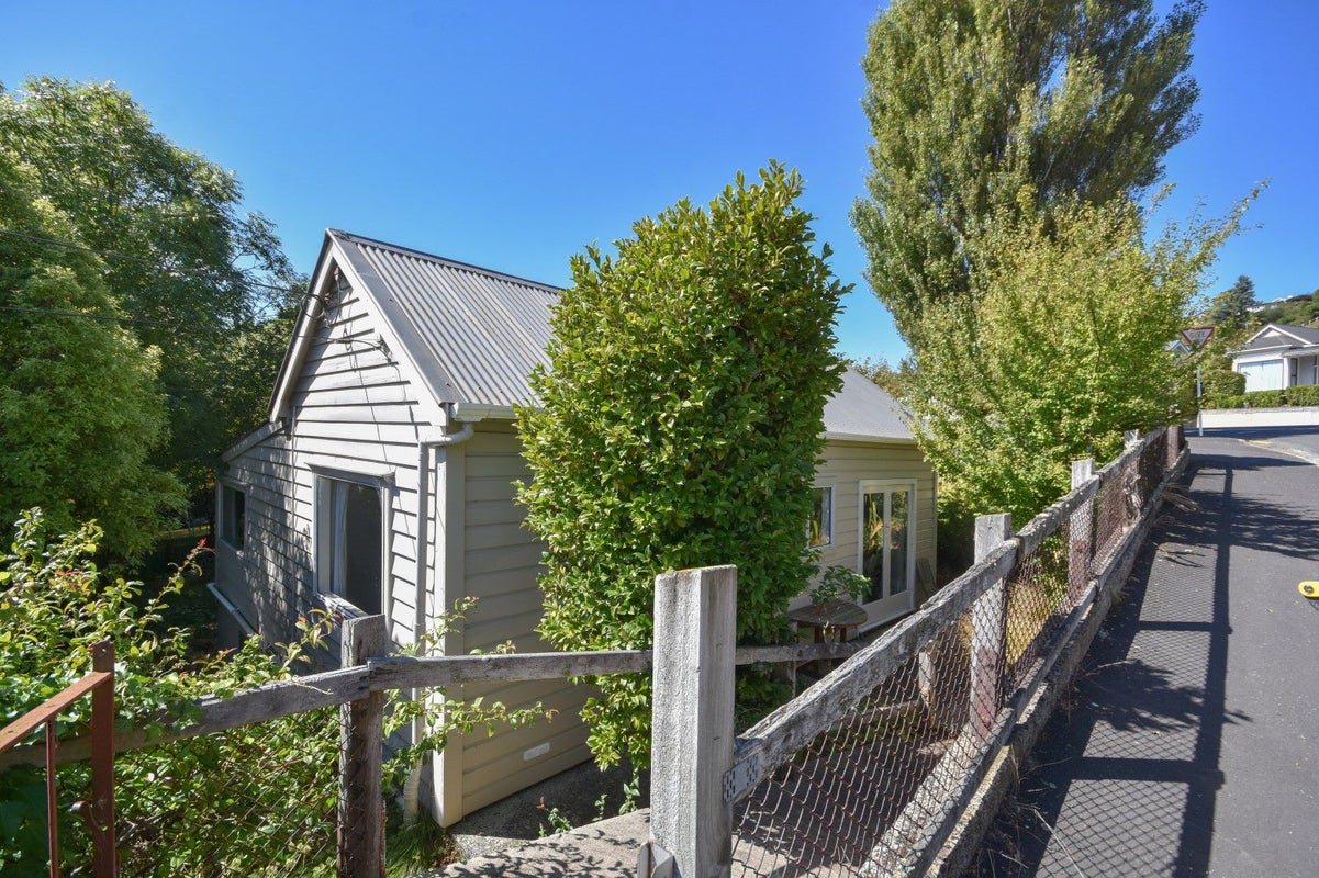2 Greenock Street, Kaikorai, Dunedin - Carousel 13