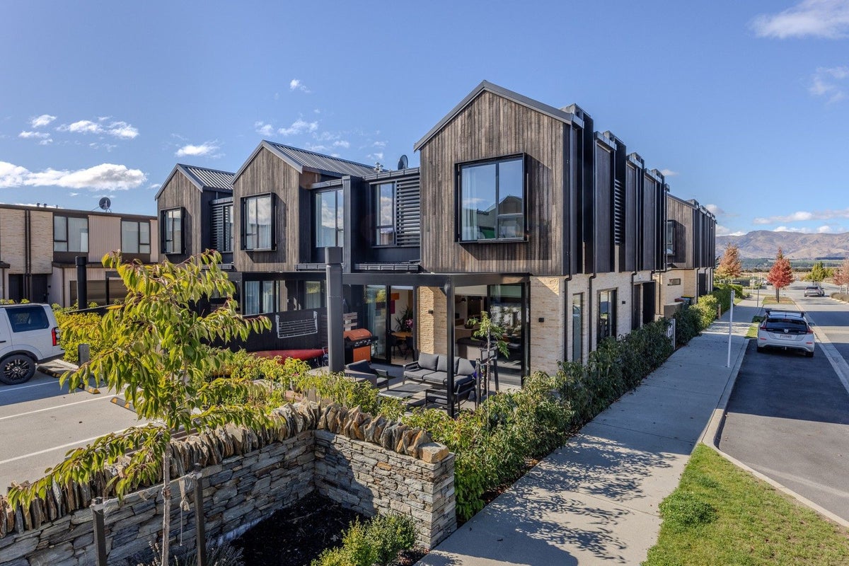24 Bellfield Lane, Wanaka, Wanaka - Carousel 2