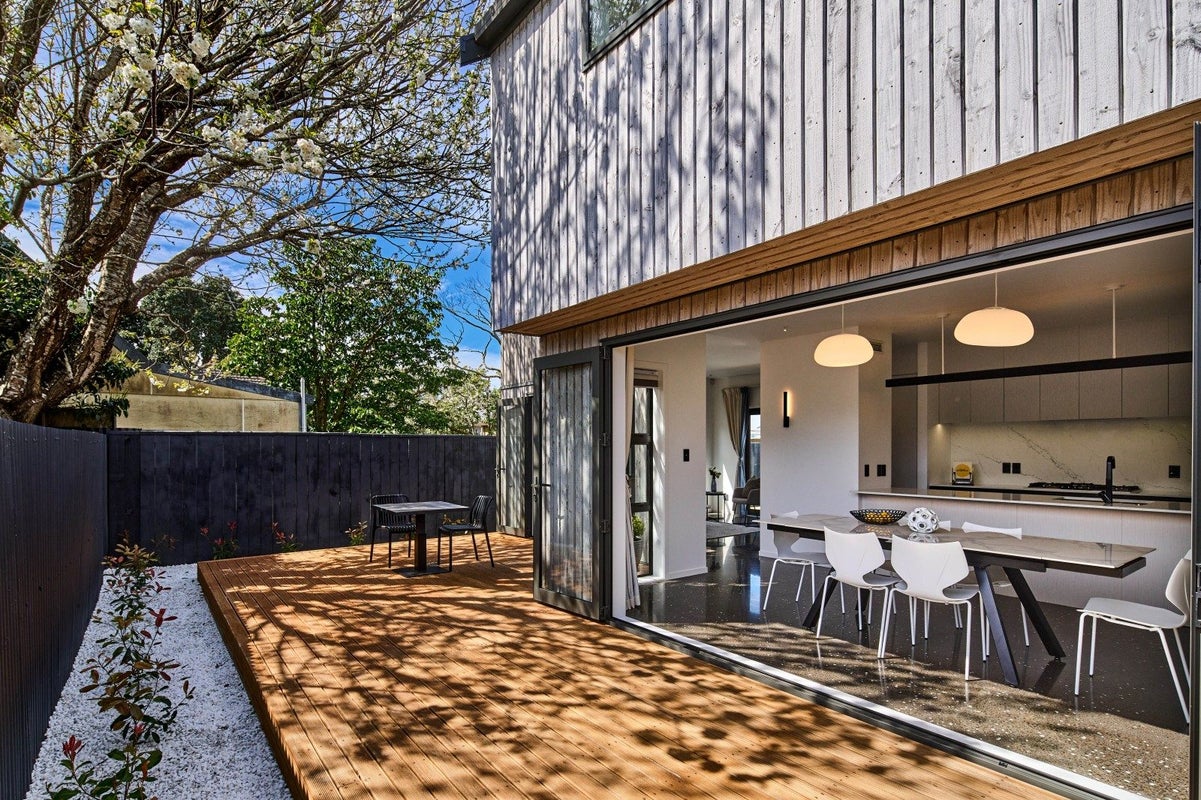 17A Trinity Avenue, Epuni, Lower Hutt - Carousel 1