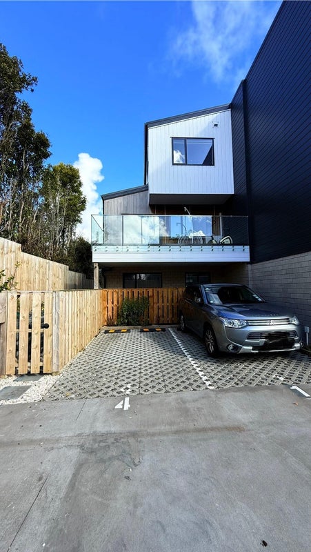 1/241 Don Buck Road, Massey, Auckland - Carousel 2