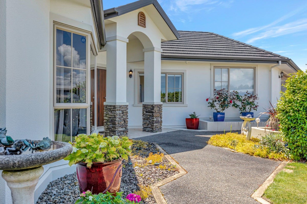 432A Mangorei Road, Highlands Park, New Plymouth - Carousel 2