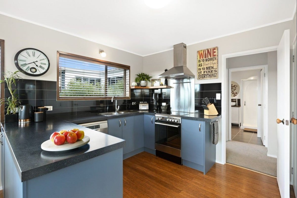 9 Rimu Road, Stanmore Bay, Whangaparaoa - Carousel 2