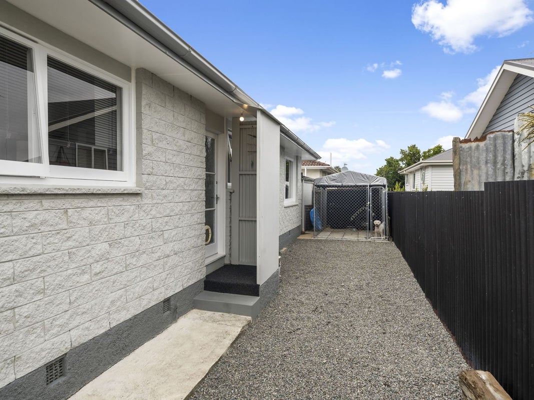 2/118A Baker Street, New Brighton, Christchurch - Carousel 23