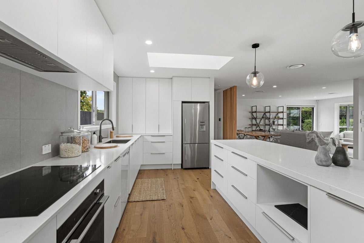 2/23D Jacksons Road, Merivale, Christchurch - Carousel 2