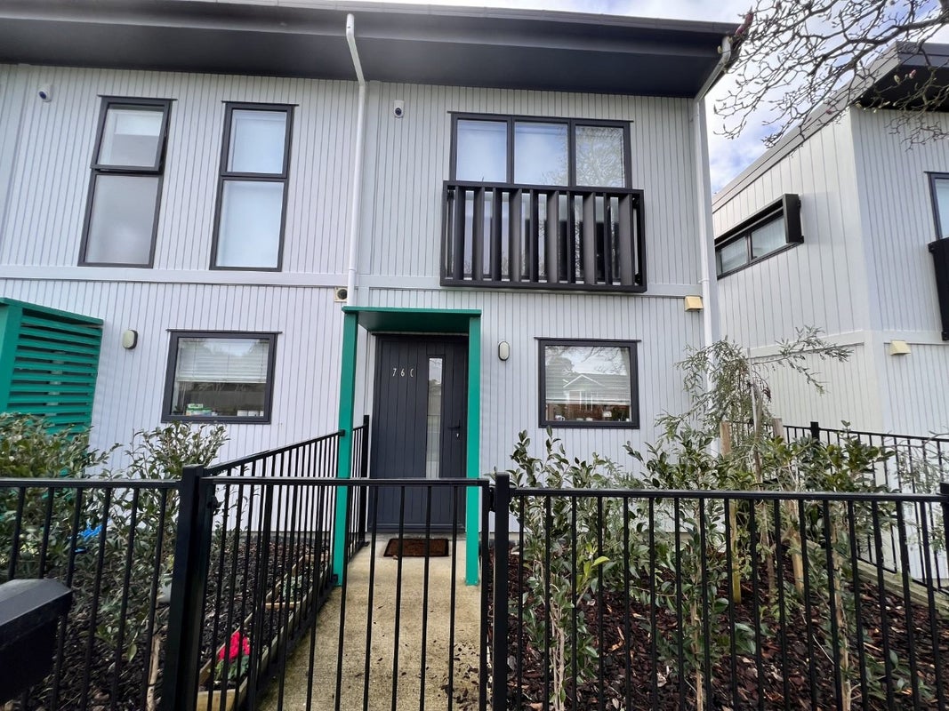76C Opaheke Road, Opaheke, Papakura - Carousel 1