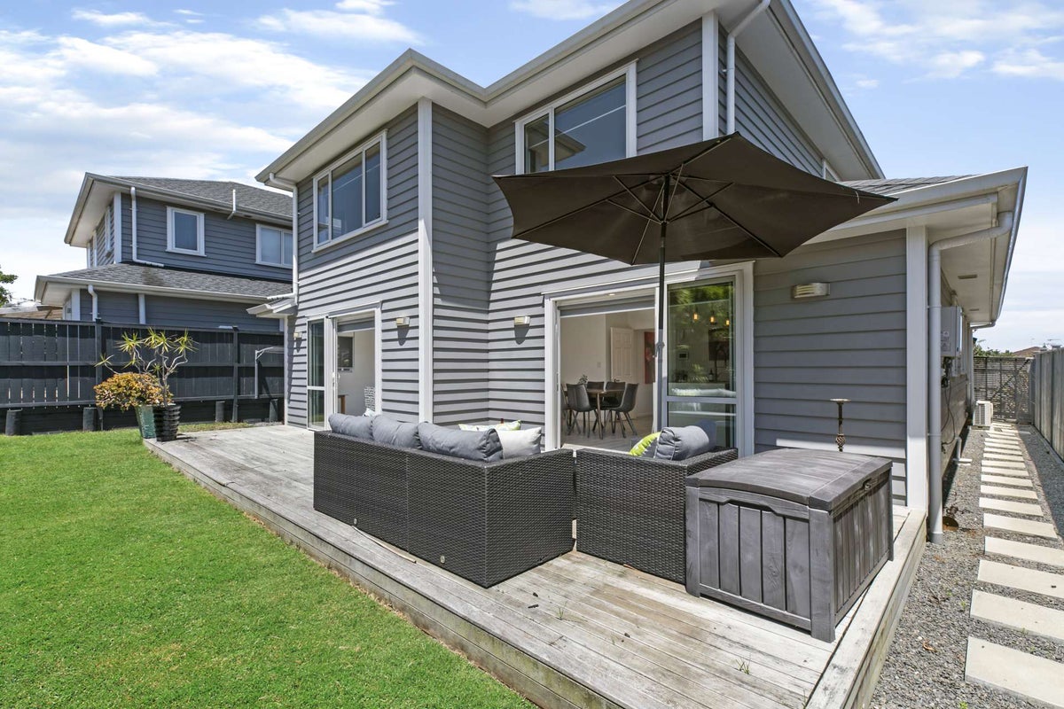 111B Moore Street, Howick, Auckland - Carousel 2