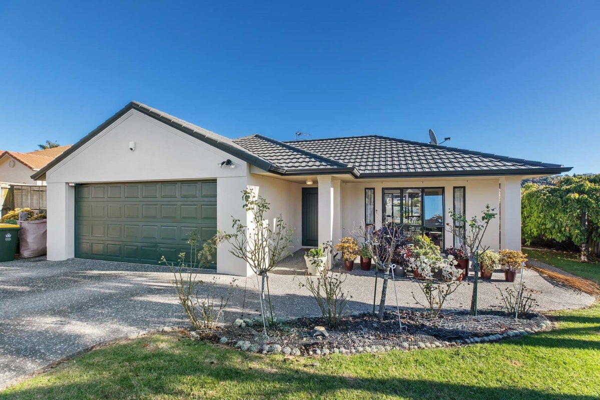 74 Wairere Road, The Gardens, Auckland - Carousel 1