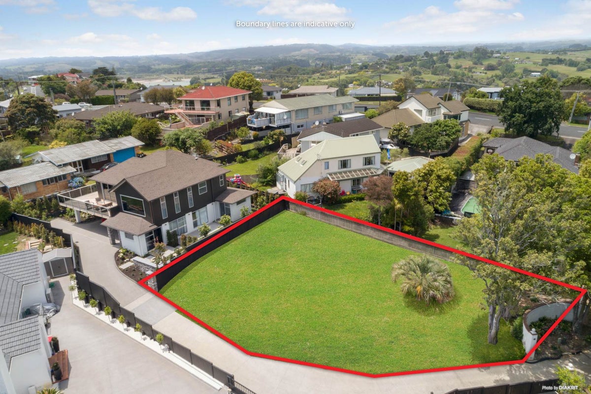 126C Sandspit Road, Shelly Park, Auckland - Carousel 8