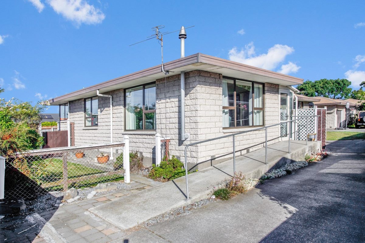 1/26 Shands Road, Hornby, Christchurch - Carousel 1
