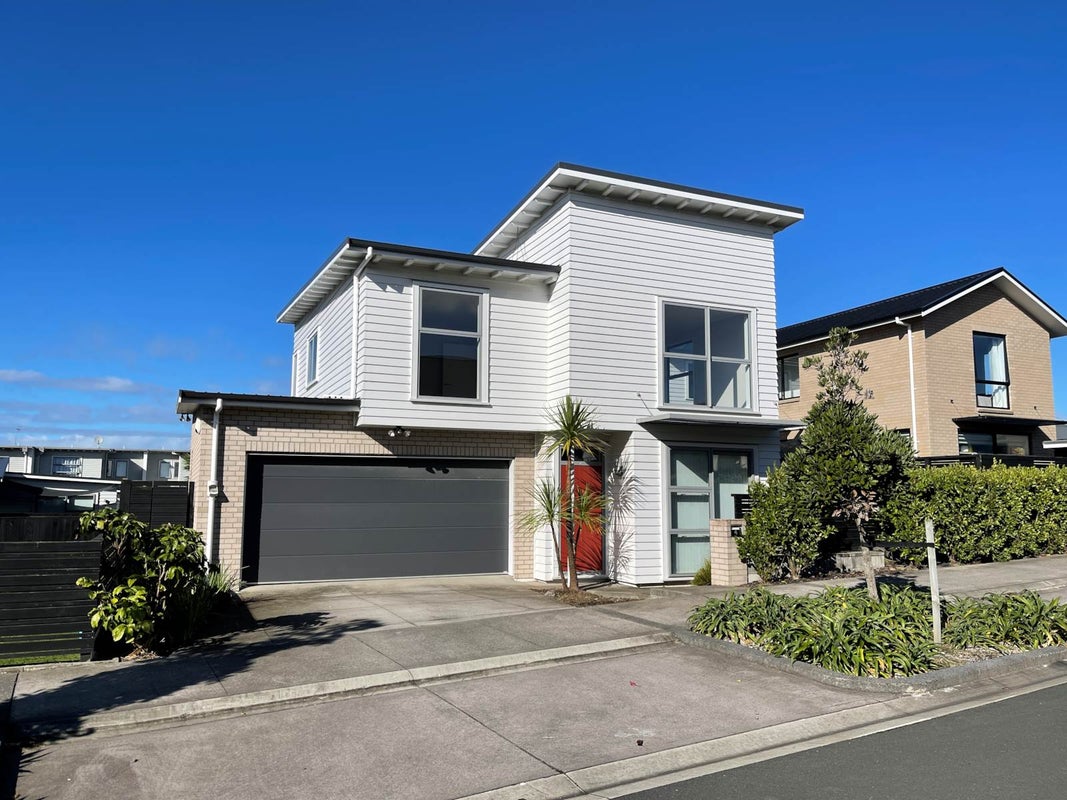4 Mapou Road, Hobsonville, Auckland - Carousel 1