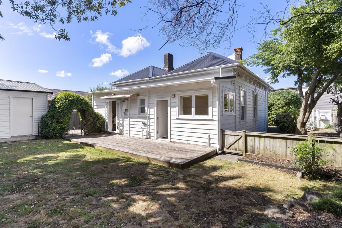 12 Mount Smart Road, Royal Oak, Auckland - Carousel 2