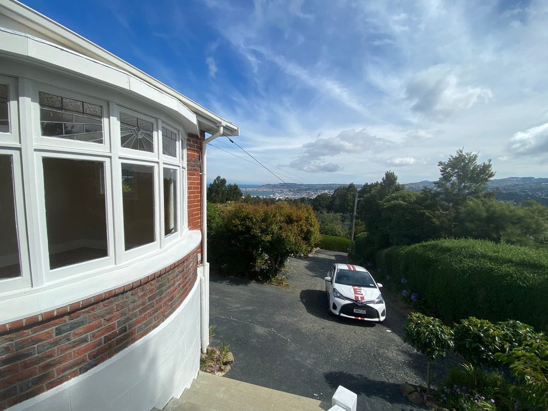 34 Grandview Crescent, Opoho, Dunedin - Carousel 2
