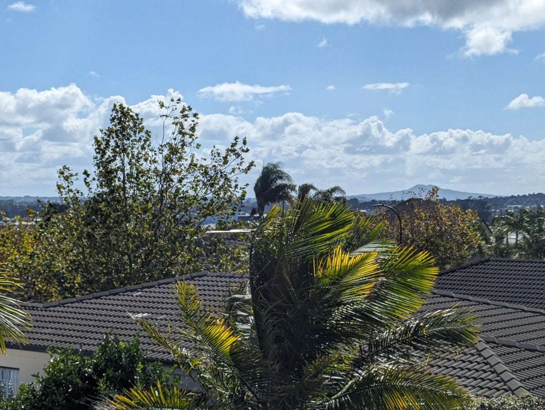25 Brooke Ridge Rise, East Tamaki Heights, Auckland - Carousel 2