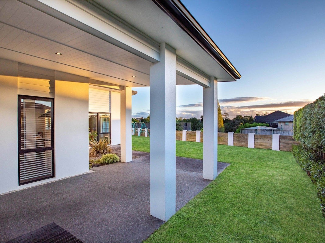 6 Audrey Place, Flagstaff, Hamilton - Carousel 2