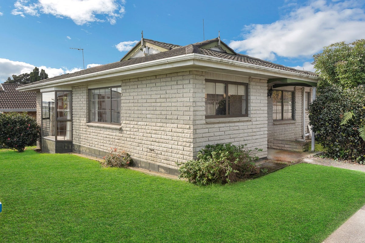 1/4 Duke Street, Papakura, Auckland - Carousel 1