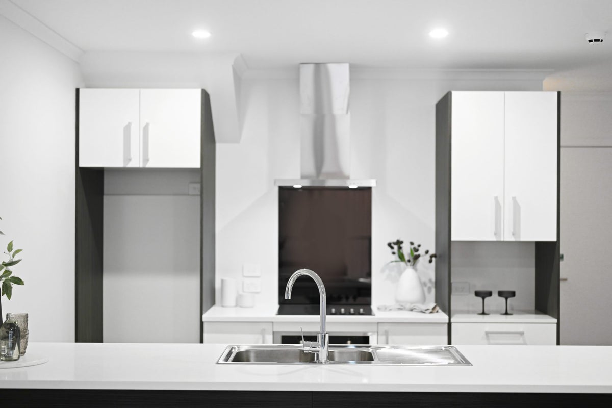 124/126 Commerce Street, Frankton, Hamilton - Carousel 2