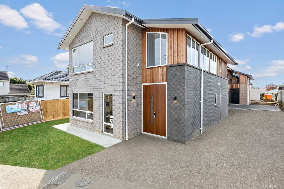 74A Taylor Street, Blockhouse Bay, Auckland - Carousel 1