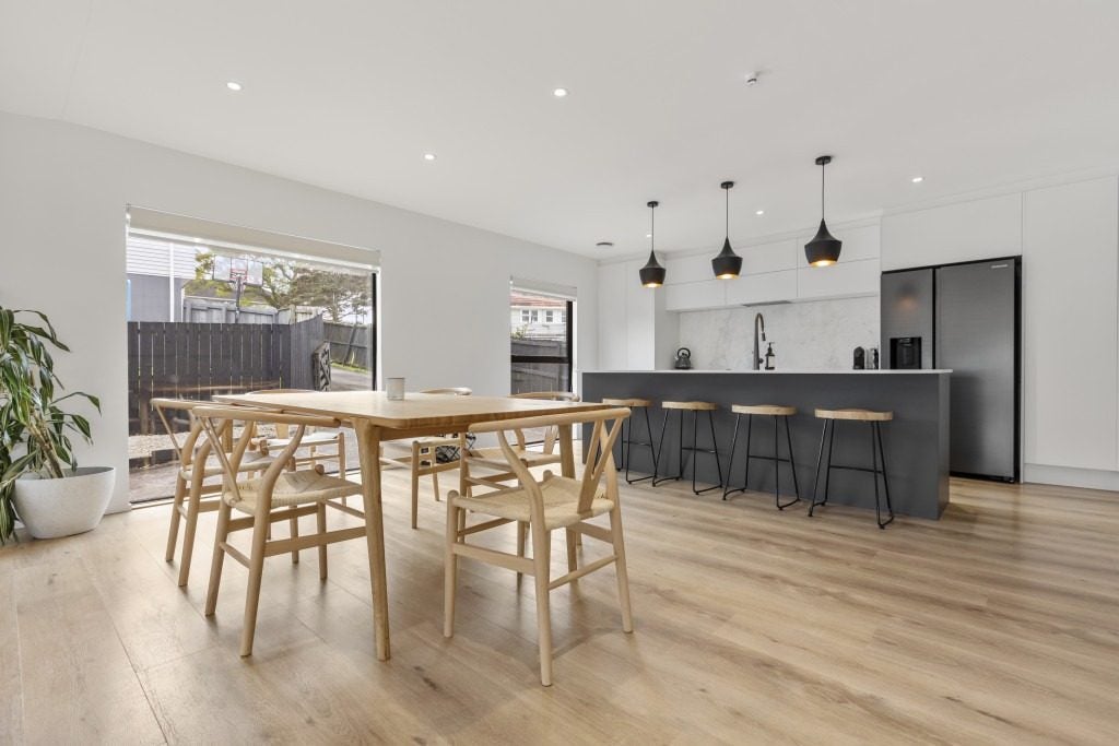 7A Overlea Road, Glen Innes, Auckland - Carousel 1