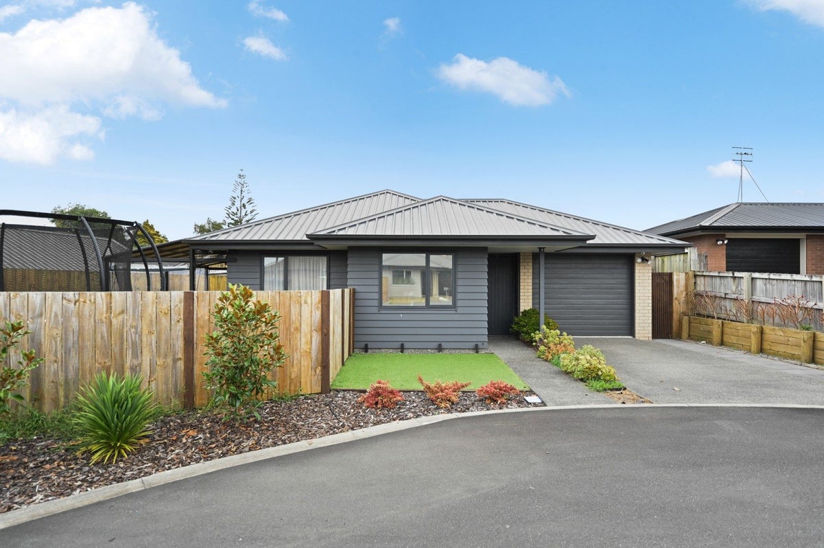21 Taotahi Avenue, Dinsdale, Hamilton - Carousel 1
