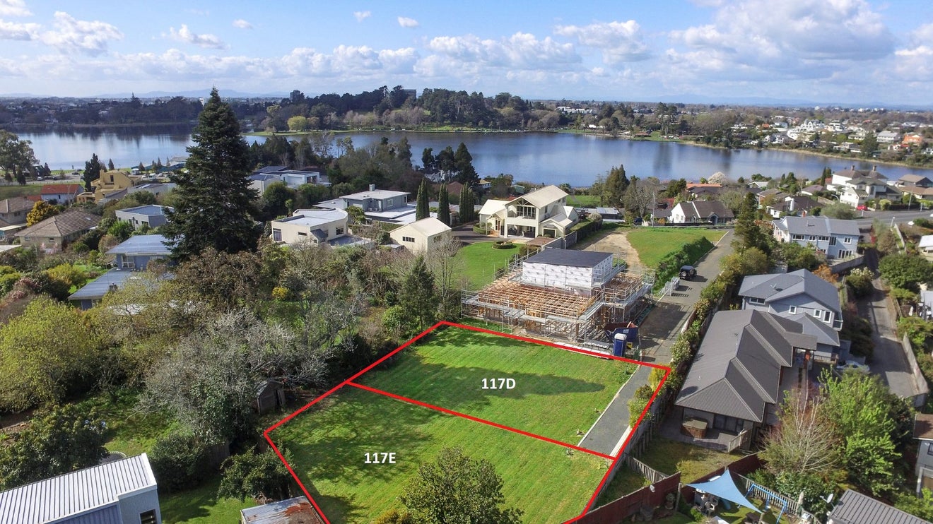 117D Lake Crescent, Hamilton Lake, Hamilton - Carousel 1