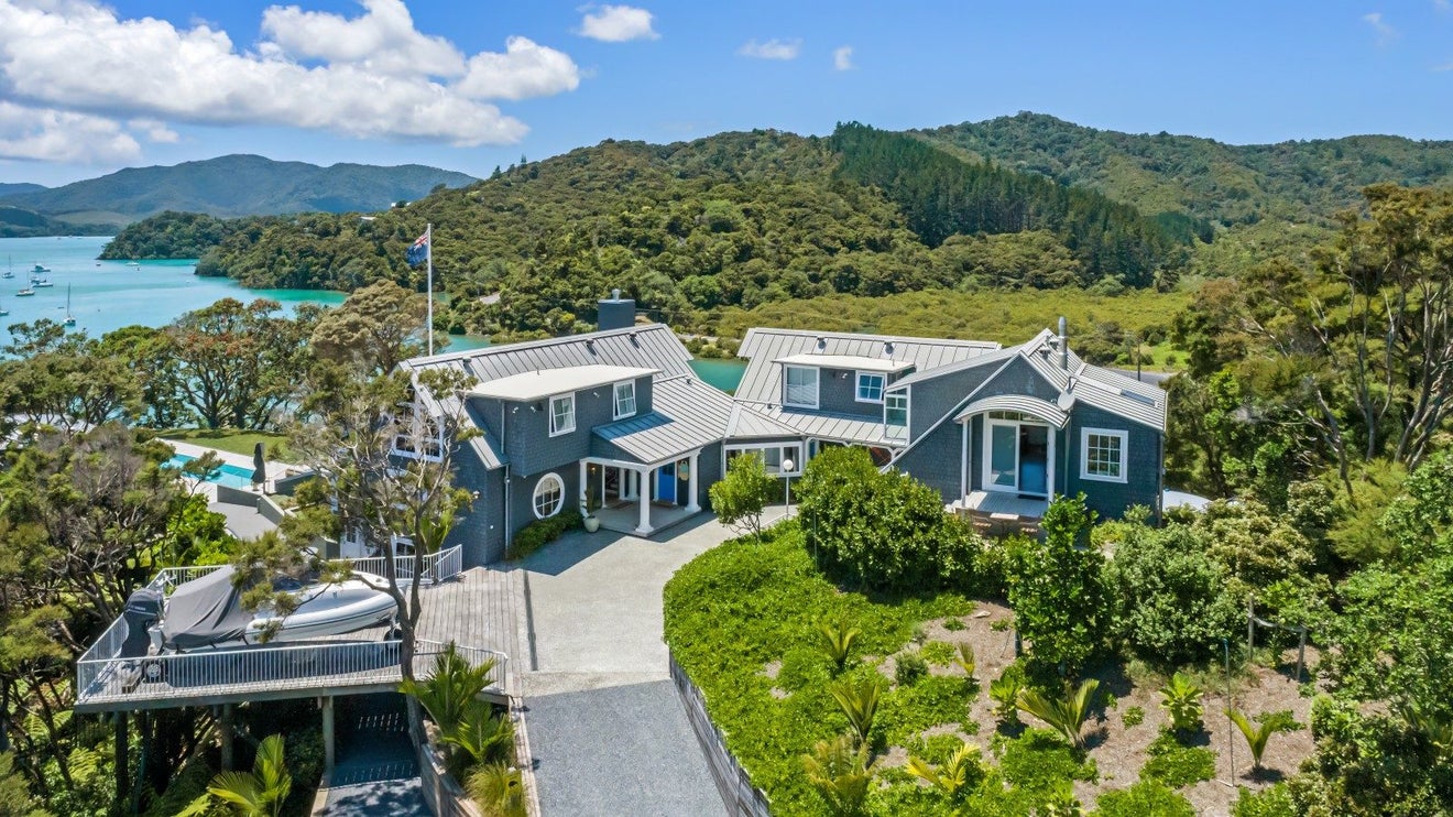 309 Manawaora Road, Parekura Bay, Hikurangi - Carousel 2