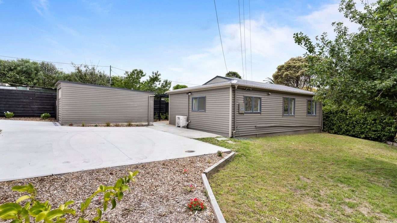 2/9 Glen Road, Ranui, Auckland - Carousel 1