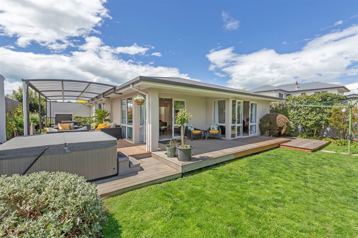 33 Greenpark Street, Hoon Hay, Christchurch - Carousel 1