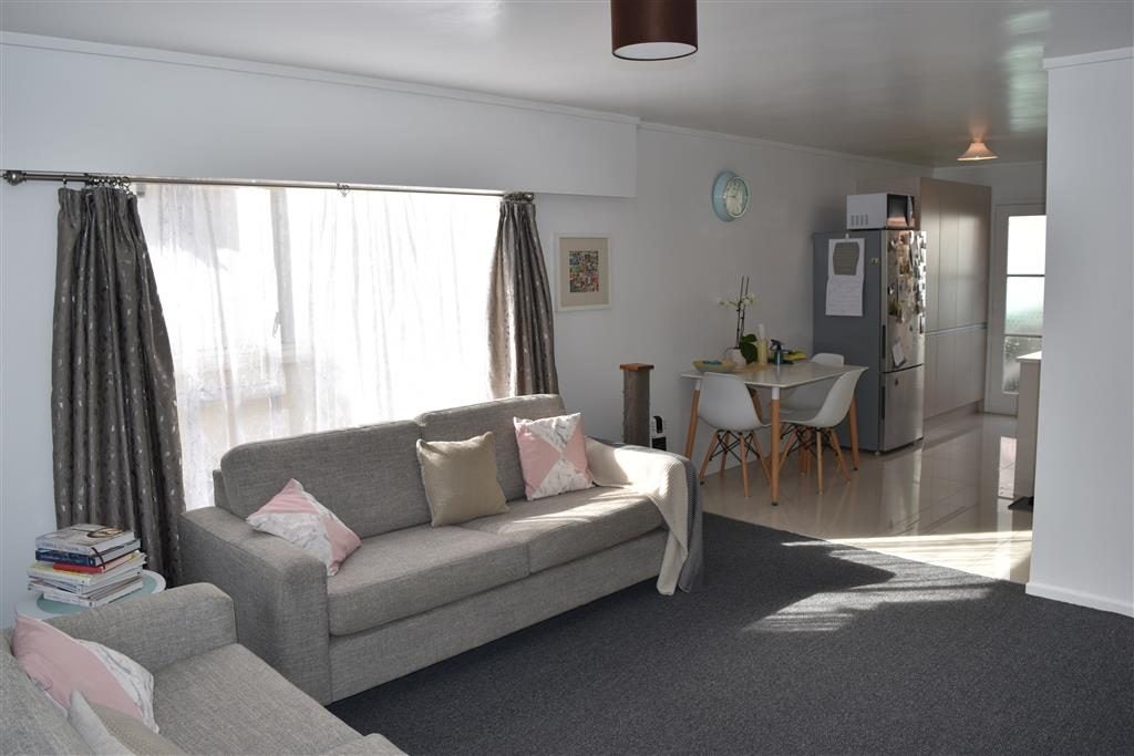 8/1 Kingsway Avenue, Sandringham, Auckland - Carousel 1