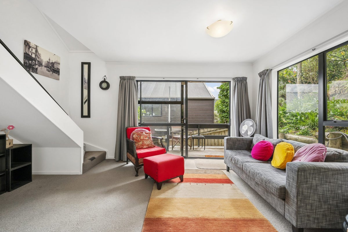 26/55 Hamilton Road, Hataitai, Wellington - Carousel 2