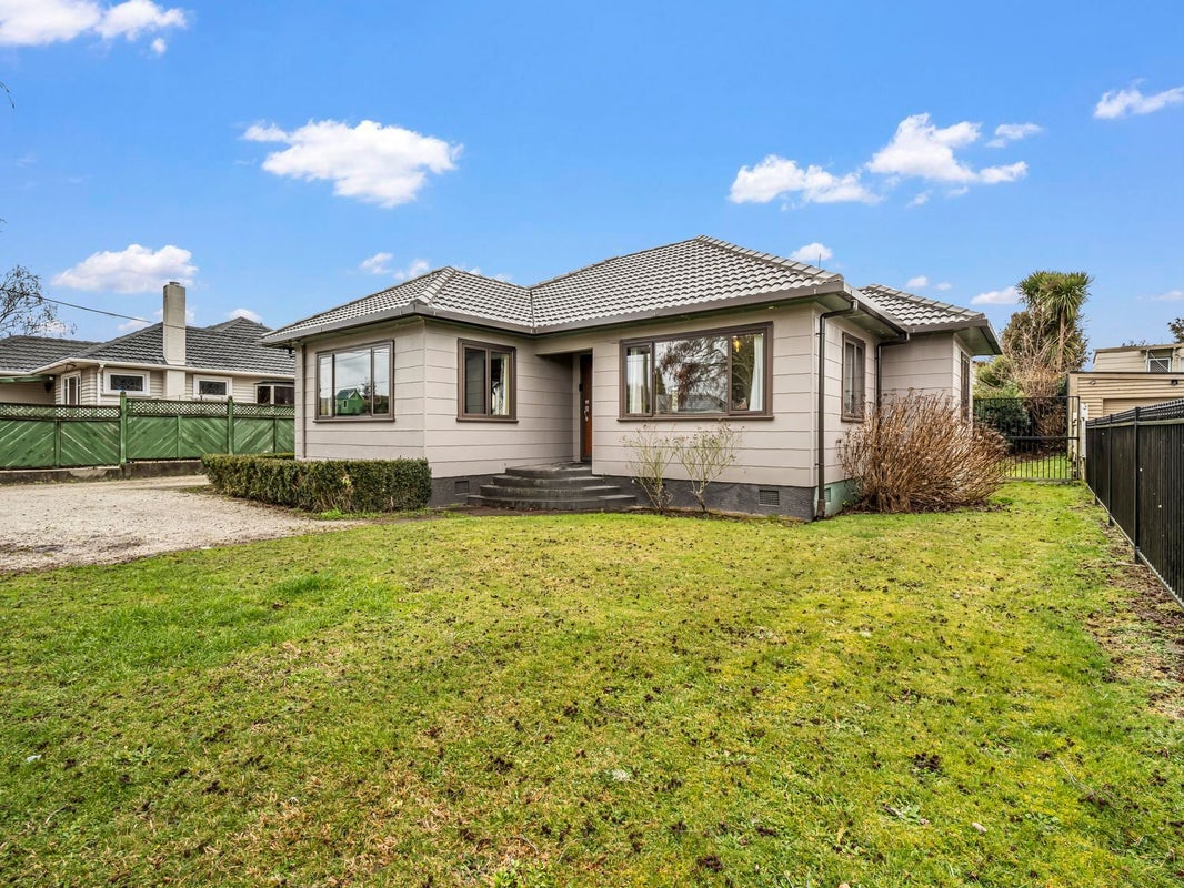 239 Malfroy Road, Utuhina, Rotorua, Bay Of Plenty - Carousel 1
