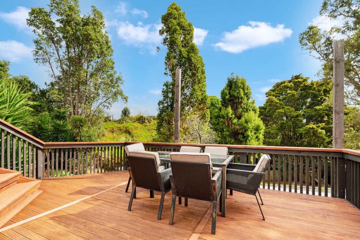 97 Fisher Terrace, Kamo, Whangarei - Carousel 1
