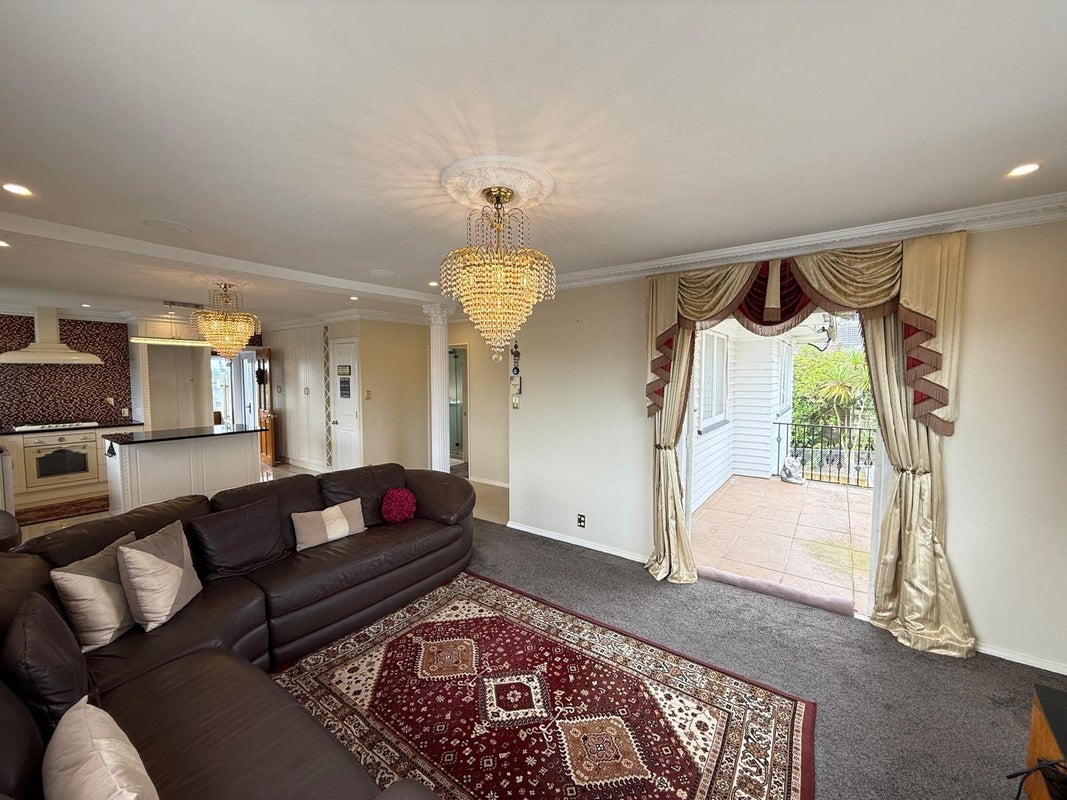 23 Gilliam Street, New Lynn, Auckland - Carousel 1