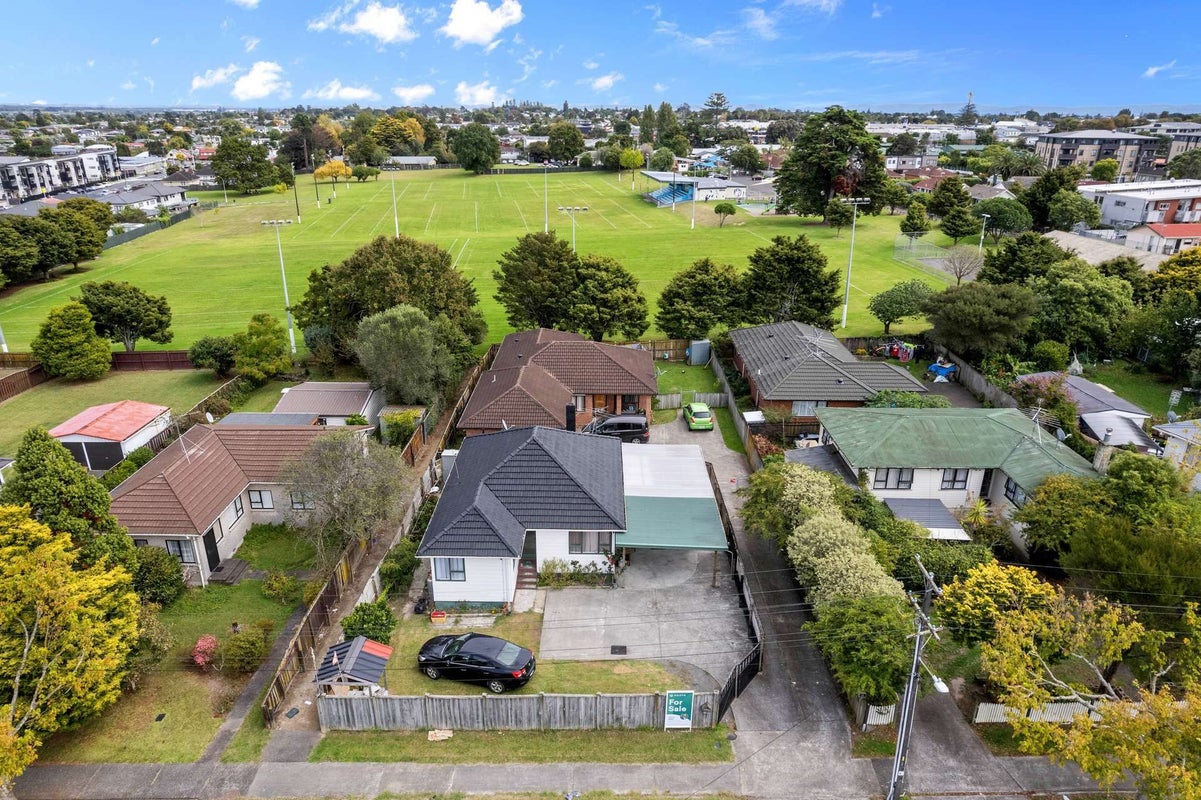 9 Fleming Street, Manurewa East, Auckland - Carousel 15