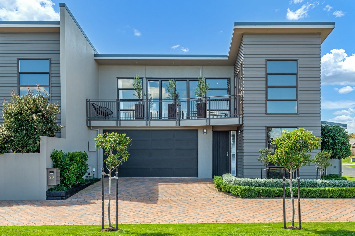 28 Balrickard Way, Milson, Palmerston North - Carousel 23