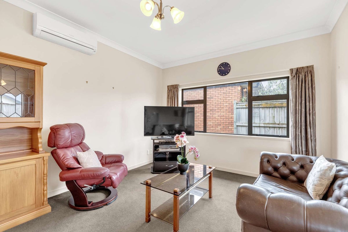 17 Sherwood Place, Springvale, Whanganui - Carousel 2