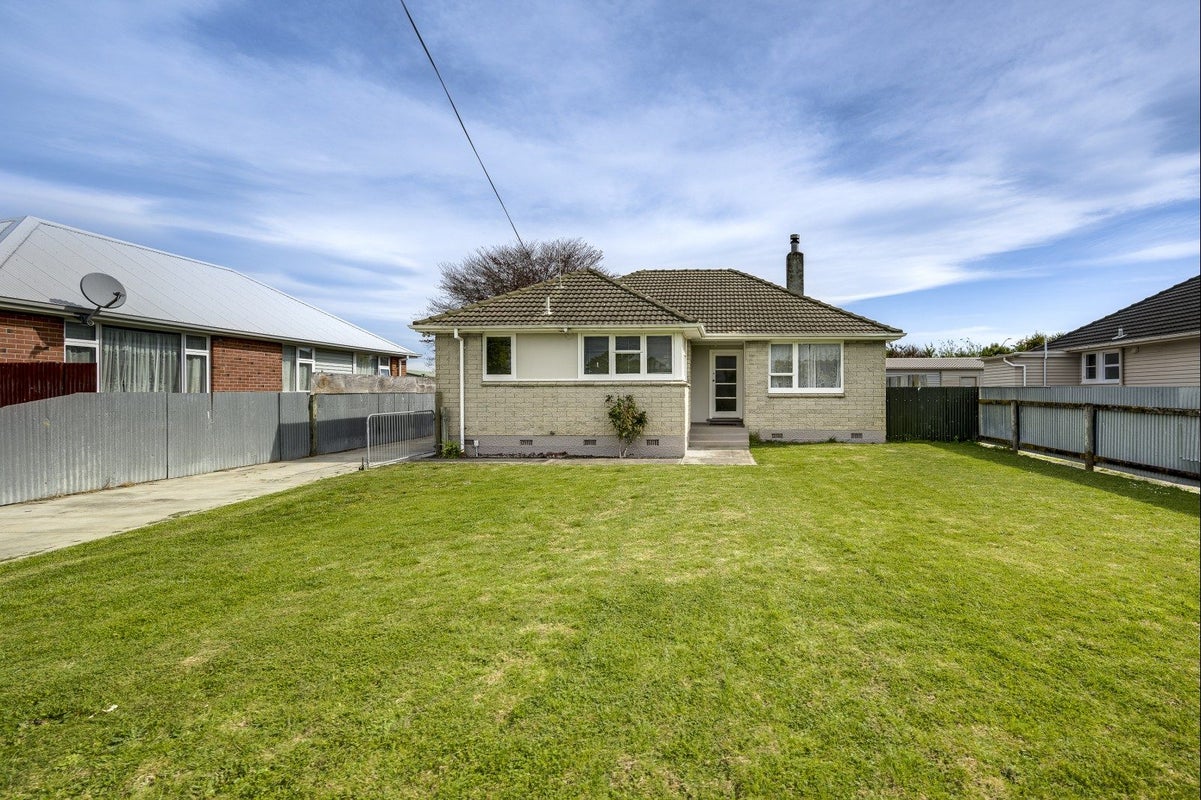 39 Constable Crescent, Onekawa, Napier - Carousel 1