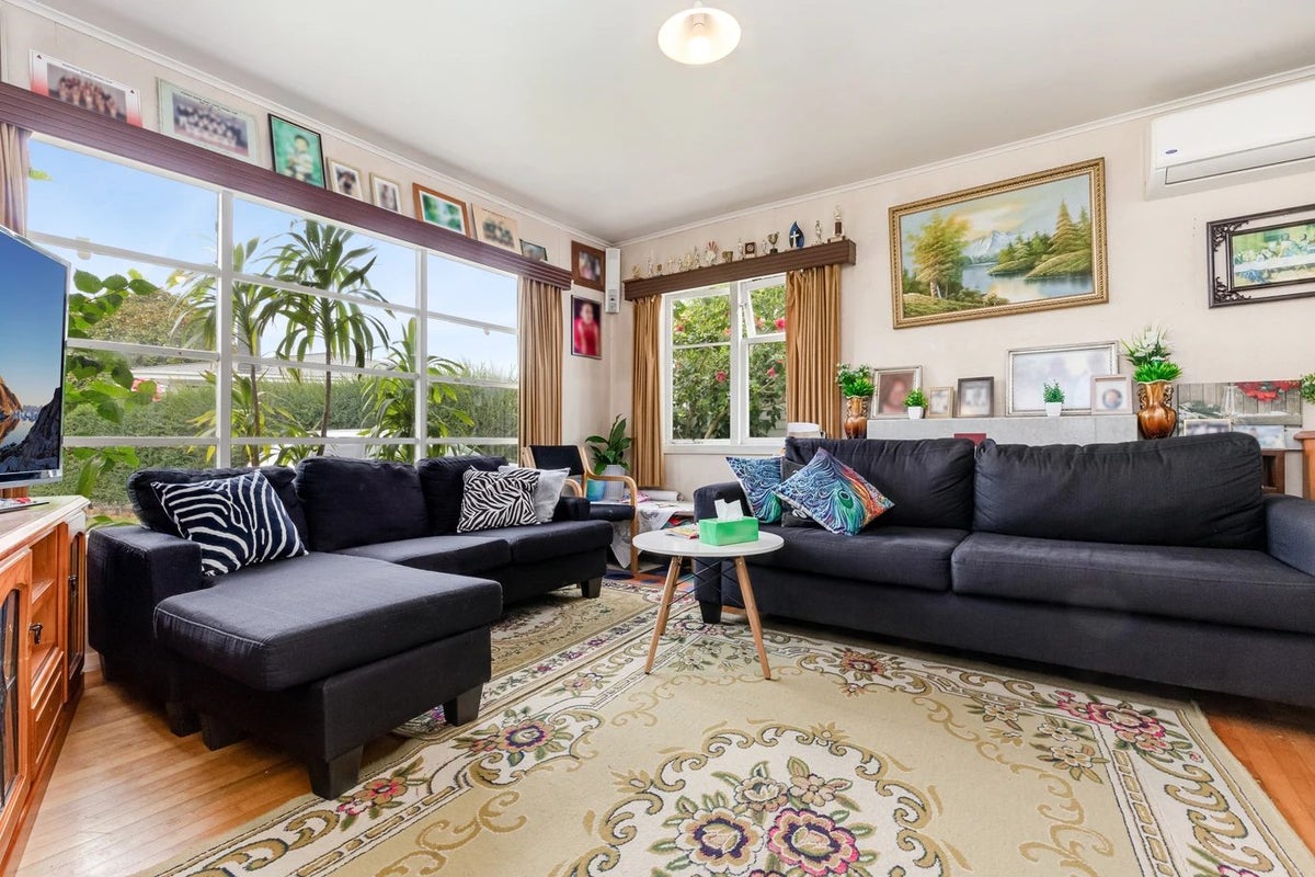 16 Fleming Street, Mangere East, Manukau City, Auckland - Carousel 2